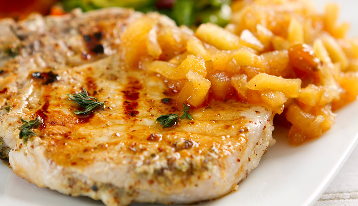 Chuletas de Cerdo con Salsa de Manzana
