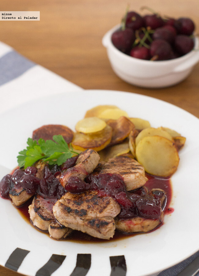  Solomillo de cerdo con salsa de cerezas